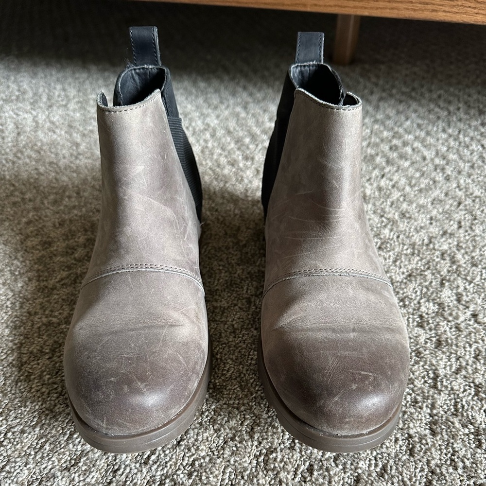 Sorel Emelie Colorblock Leather Chelsea Boots